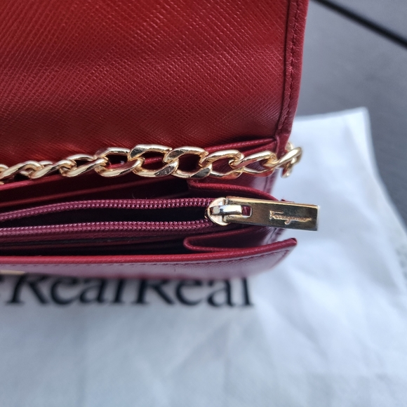 📣SOLD!! GUC Salvatore Ferragamo Saffiano wallet - Picture 8 of 9